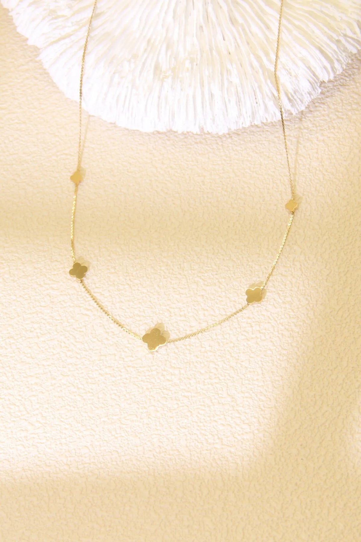 Collier « Trèfle » - doré