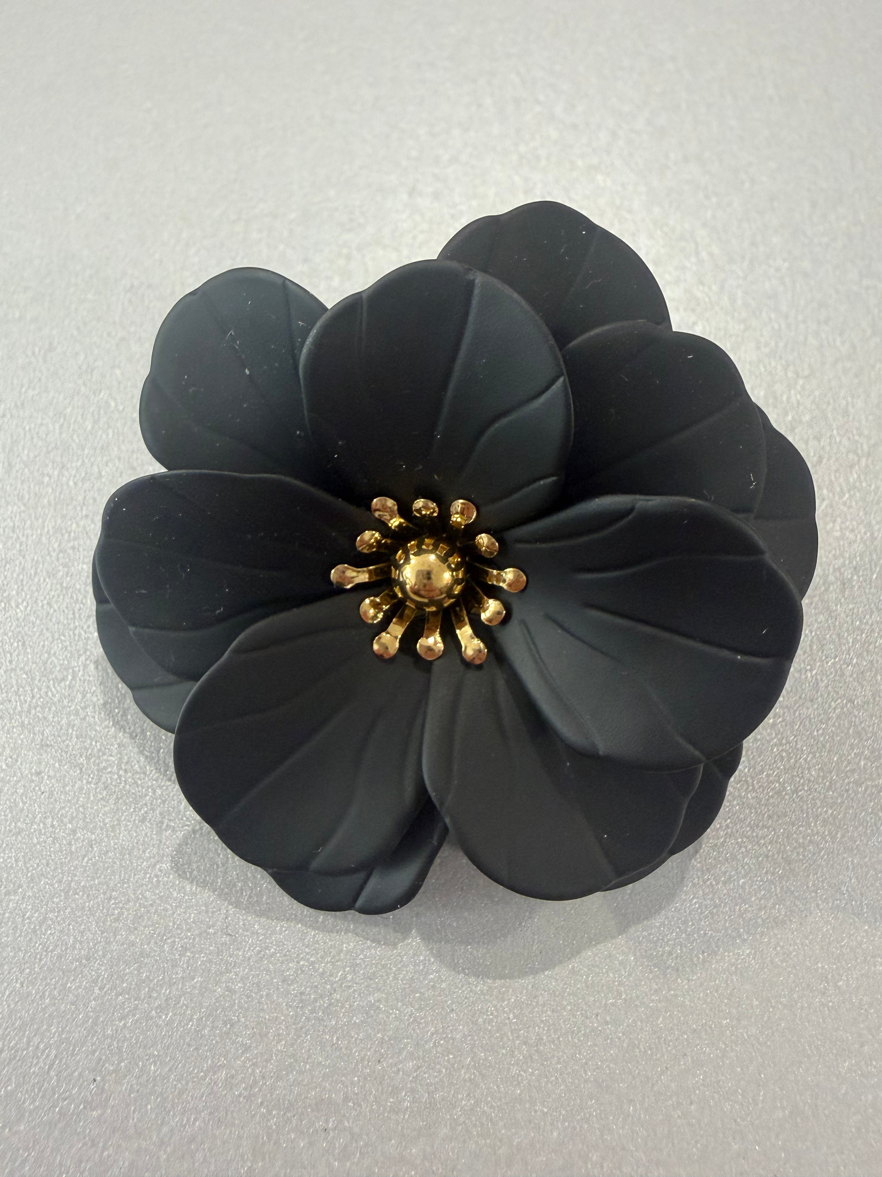 Broche « Camélia »