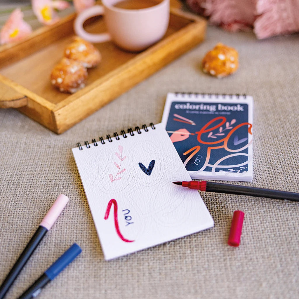 Carnet de coloriage ou de peinture « Love » - A6