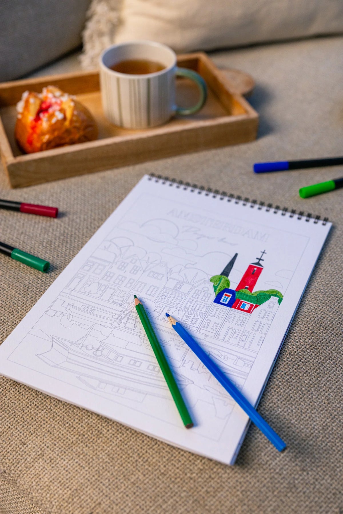 Carnet de coloriage ou de peinture « Voyage voyage » - A4