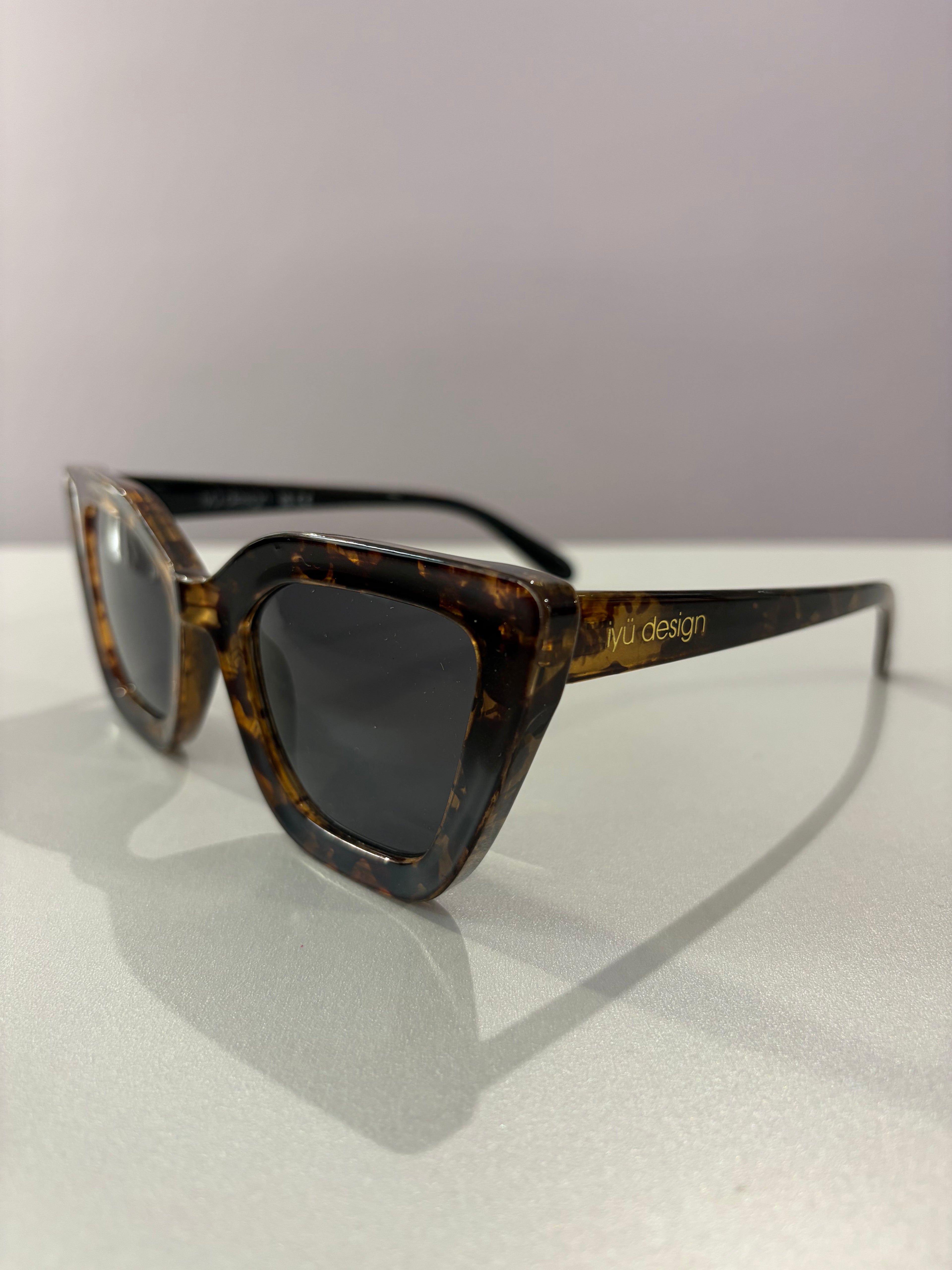 Agathe - écaille doré et noir