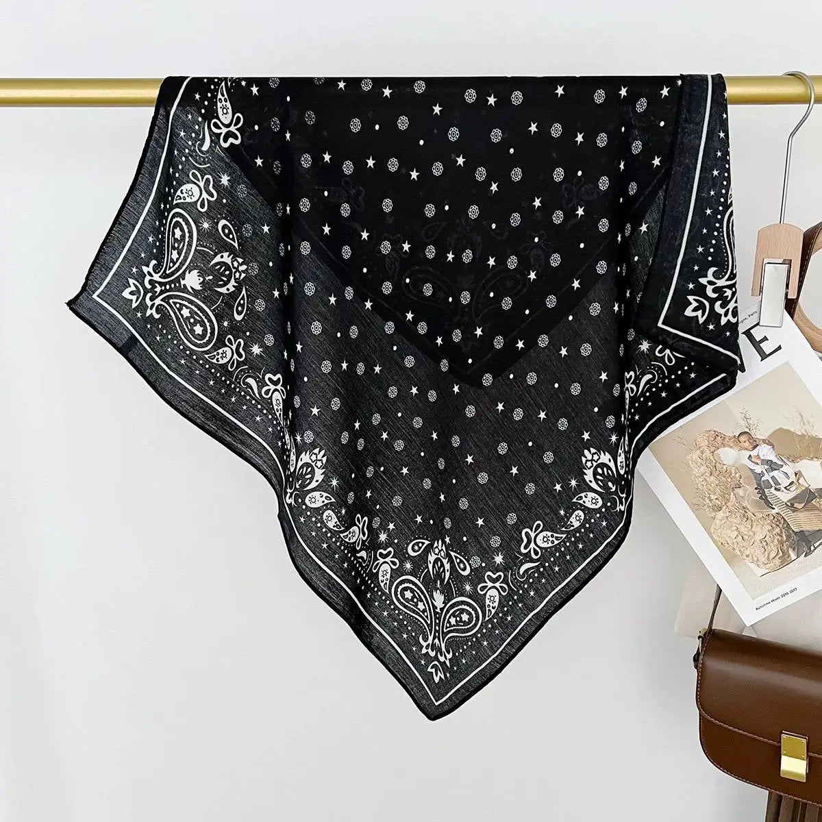 Foulard « Éléna » – Effet doux