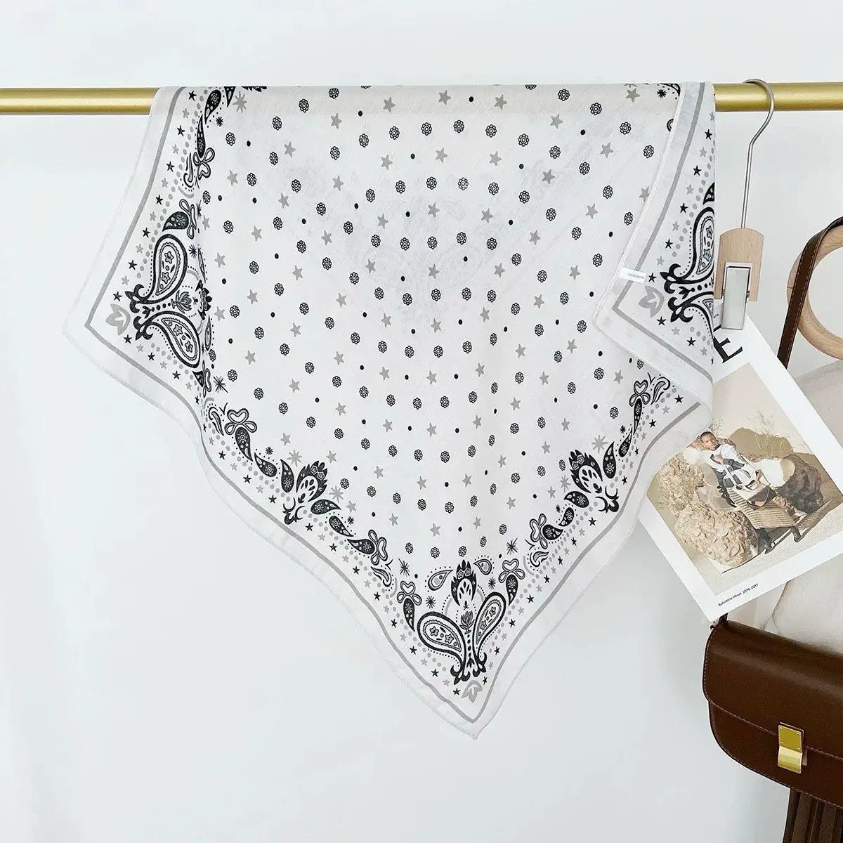 Foulard « Romy » – Effet doux