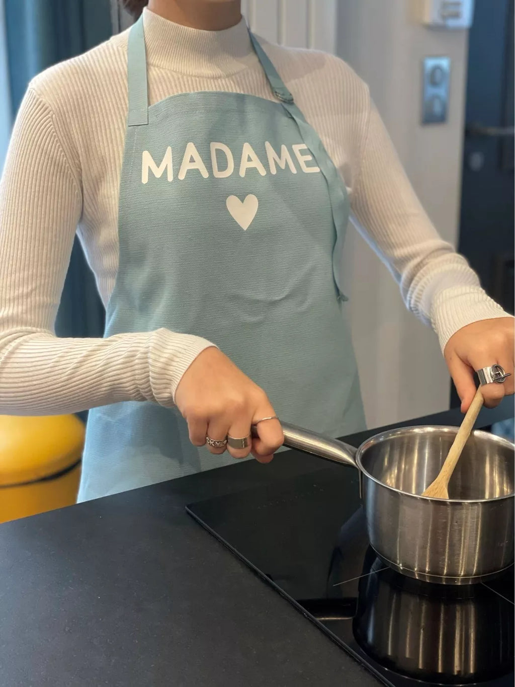 Tablier « Madame 🤍»