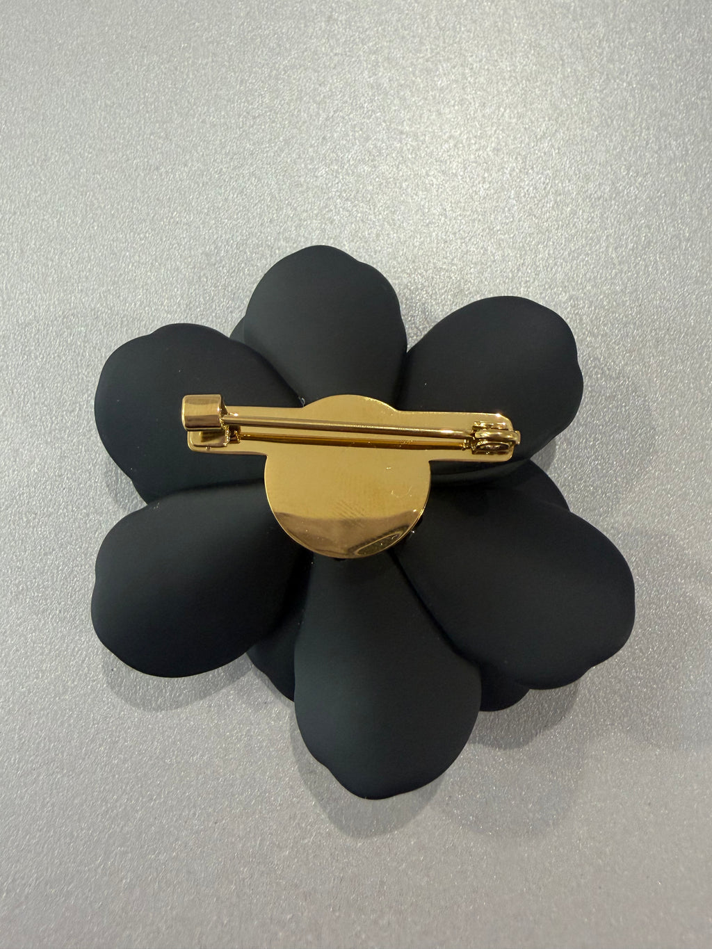 Broche « Camélia »