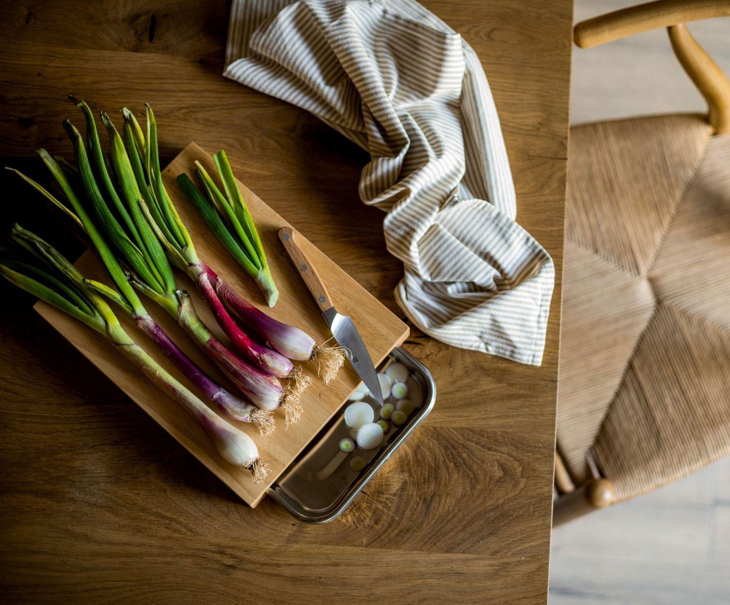 Planche à découper avec bac récupérateur en acier inoxydable