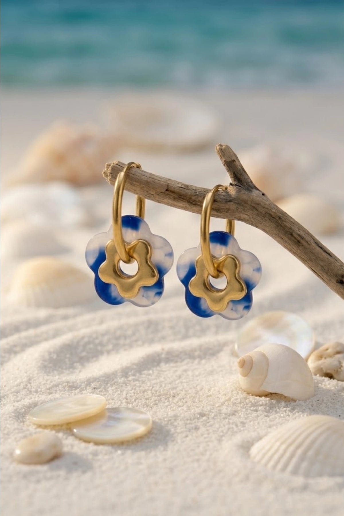 Boucles d’oreilles créoles Flower - plusieurs couleurs disponibles