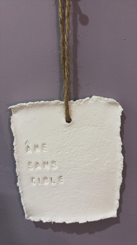 Plaque décorative « Âme sans cible » - à suspendre ou à poser - argile - Taille S