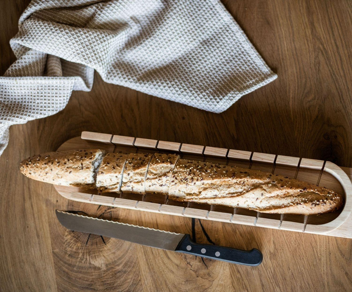 Boîte de découpe pour pain ou baguette en bois naturel