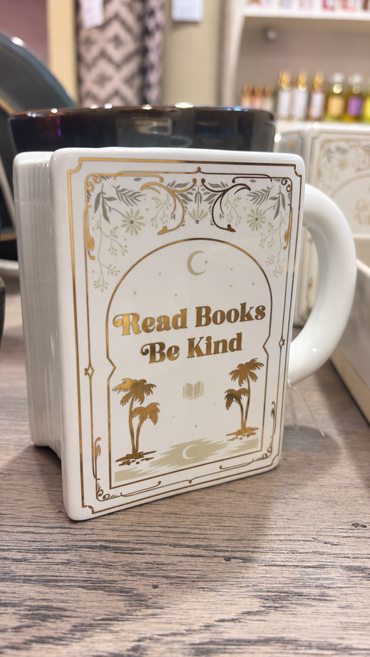 Mug book « Read boots Be kind »