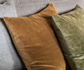 Coussin avec décoration florale - ocre