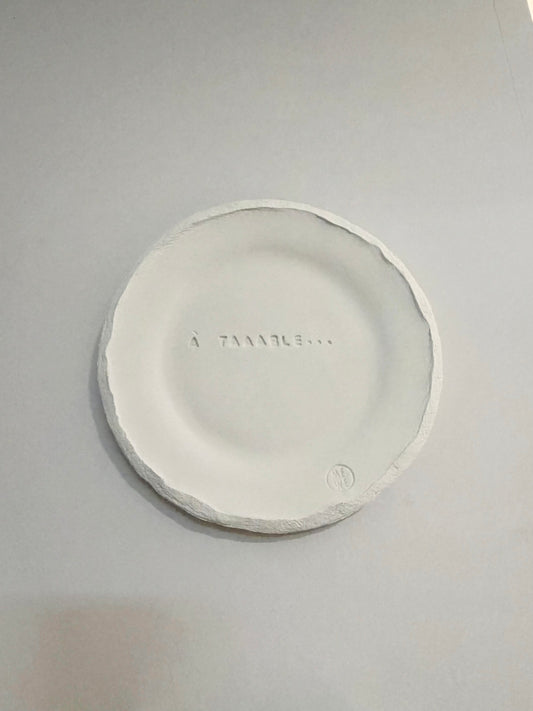 Assiette décorative en argile « À taaable… » - à poser ou murale