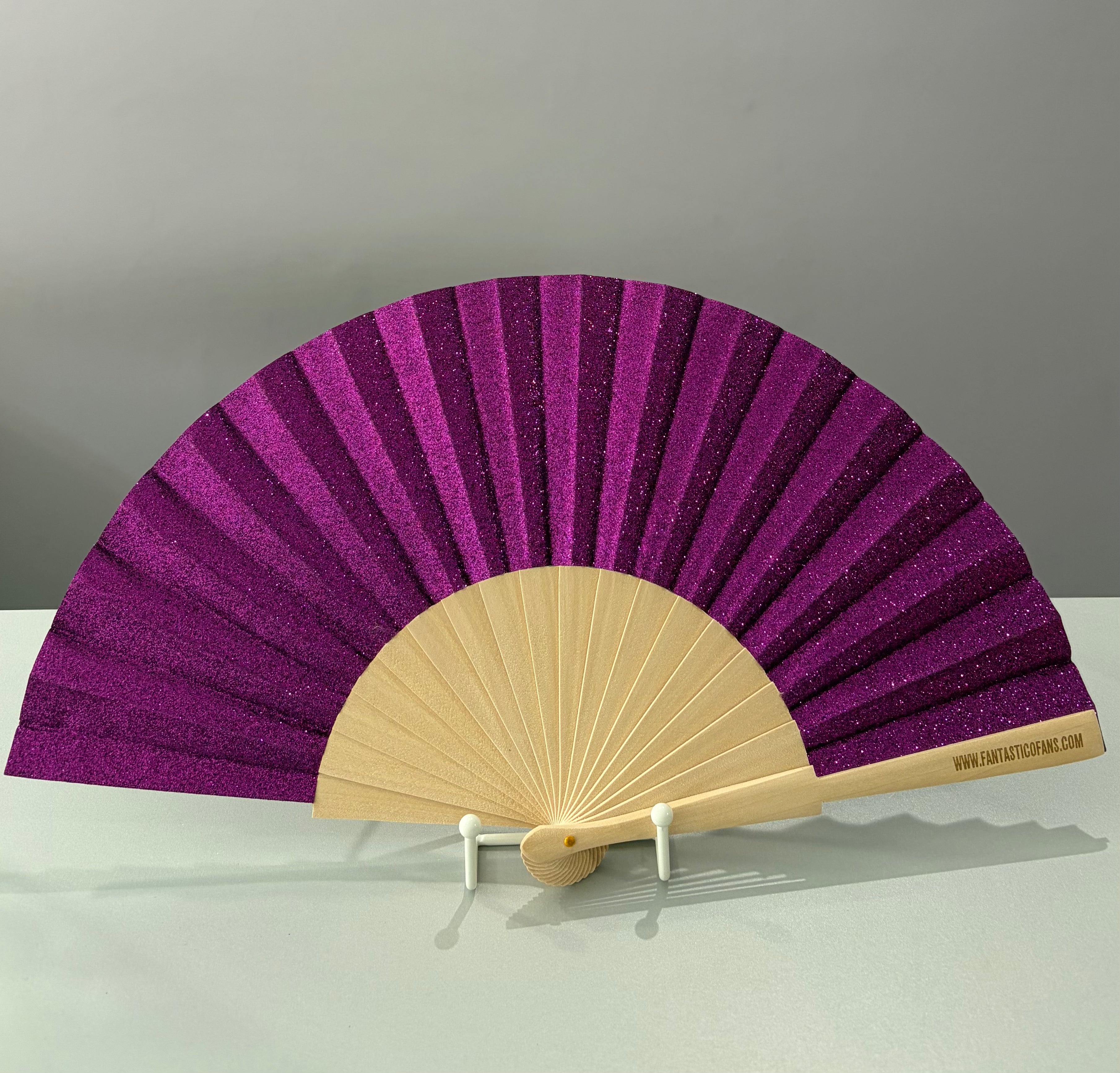 Éventail violet pailleté 💜