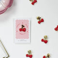 Pin’s « Belle de mai » - cerise - Fête des mères