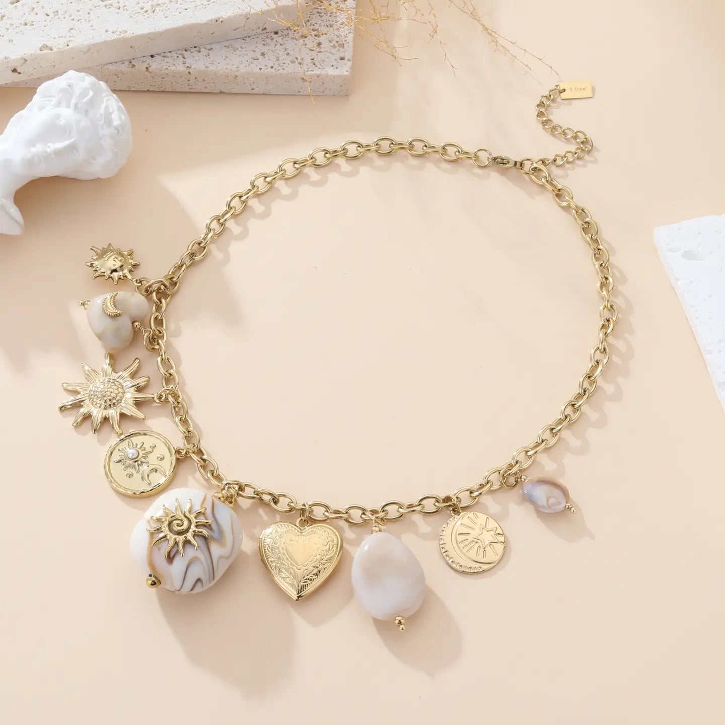 Collier Melania