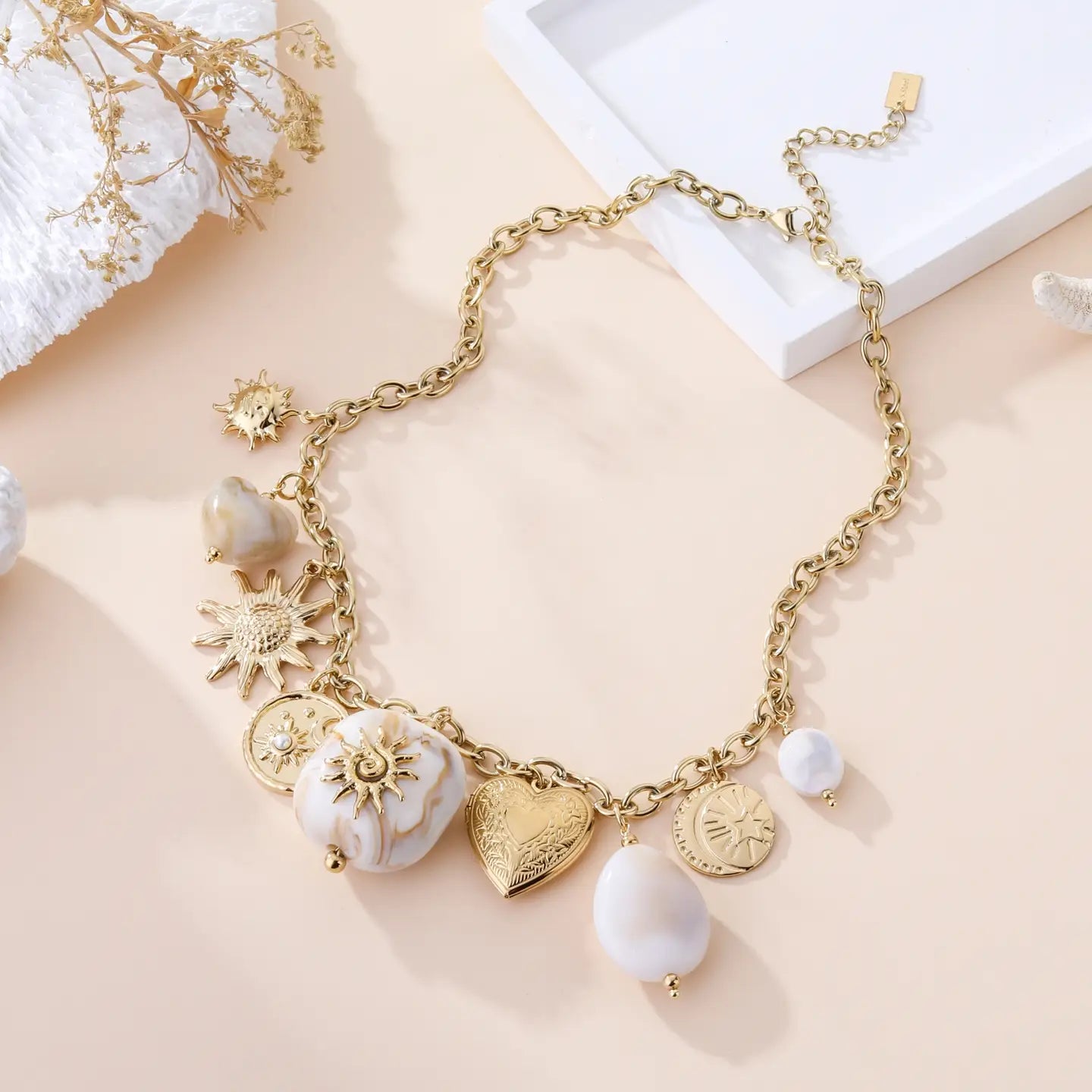 Collier Melania