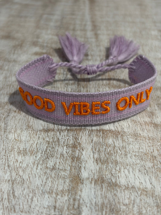 Bracelet « GOOD VIBES ONLY » (réglable)