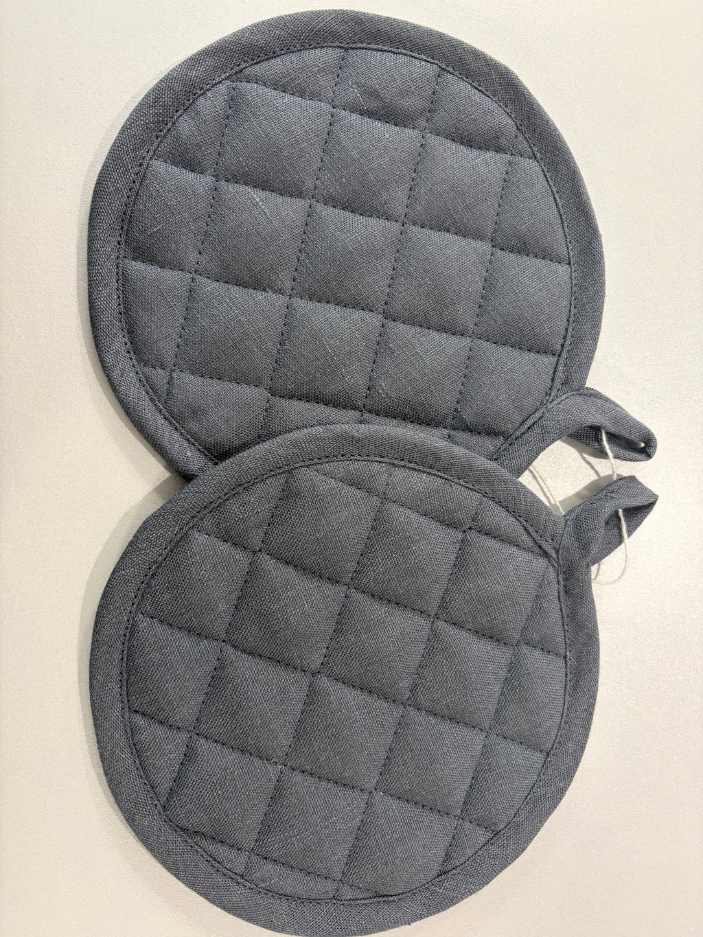 Ensemble de maniques gris anthracite