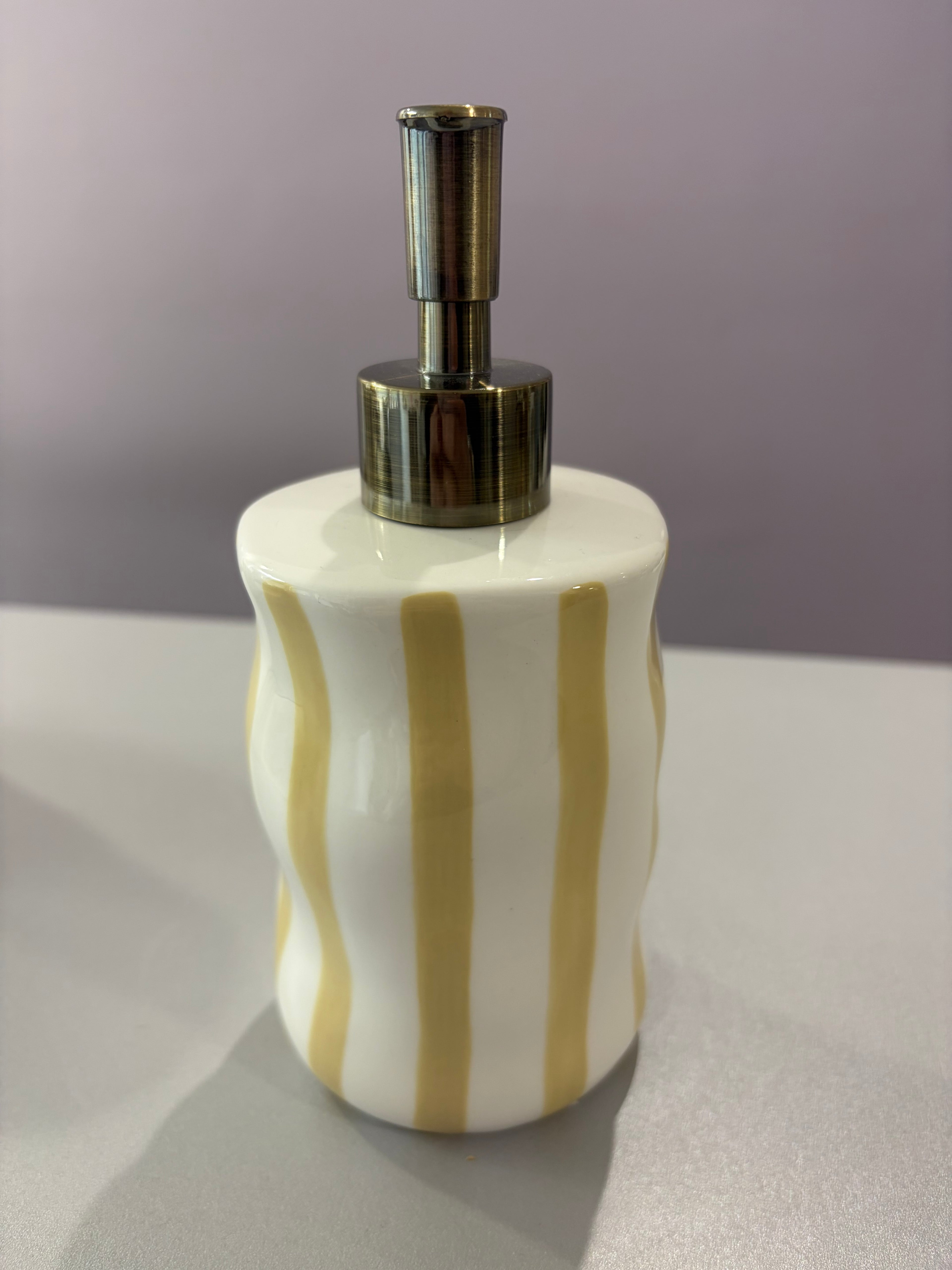 Distributeur à savon et pot à ustensile « Bari »