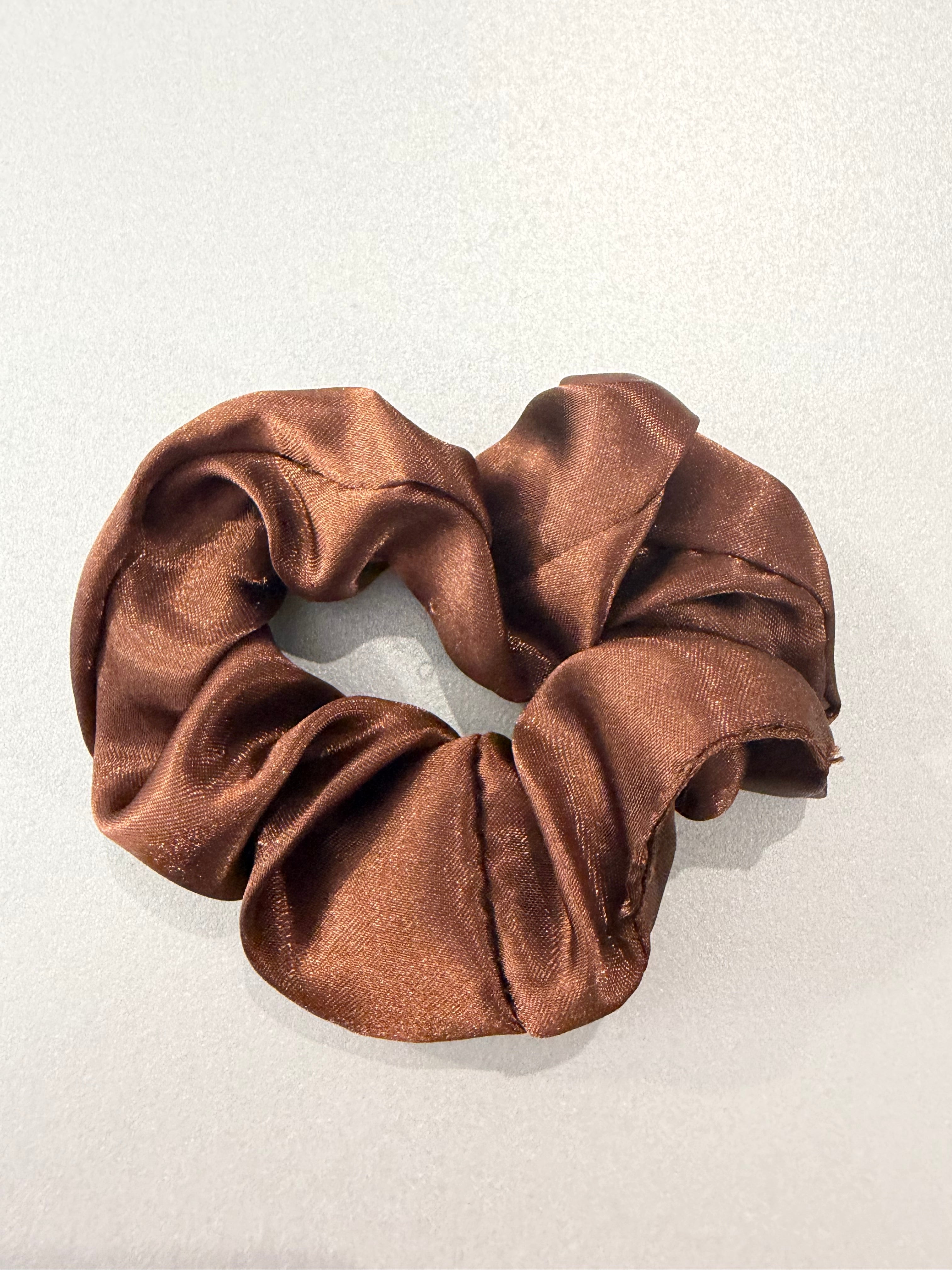 Chouchou en satin - différentes couleurs disponibles