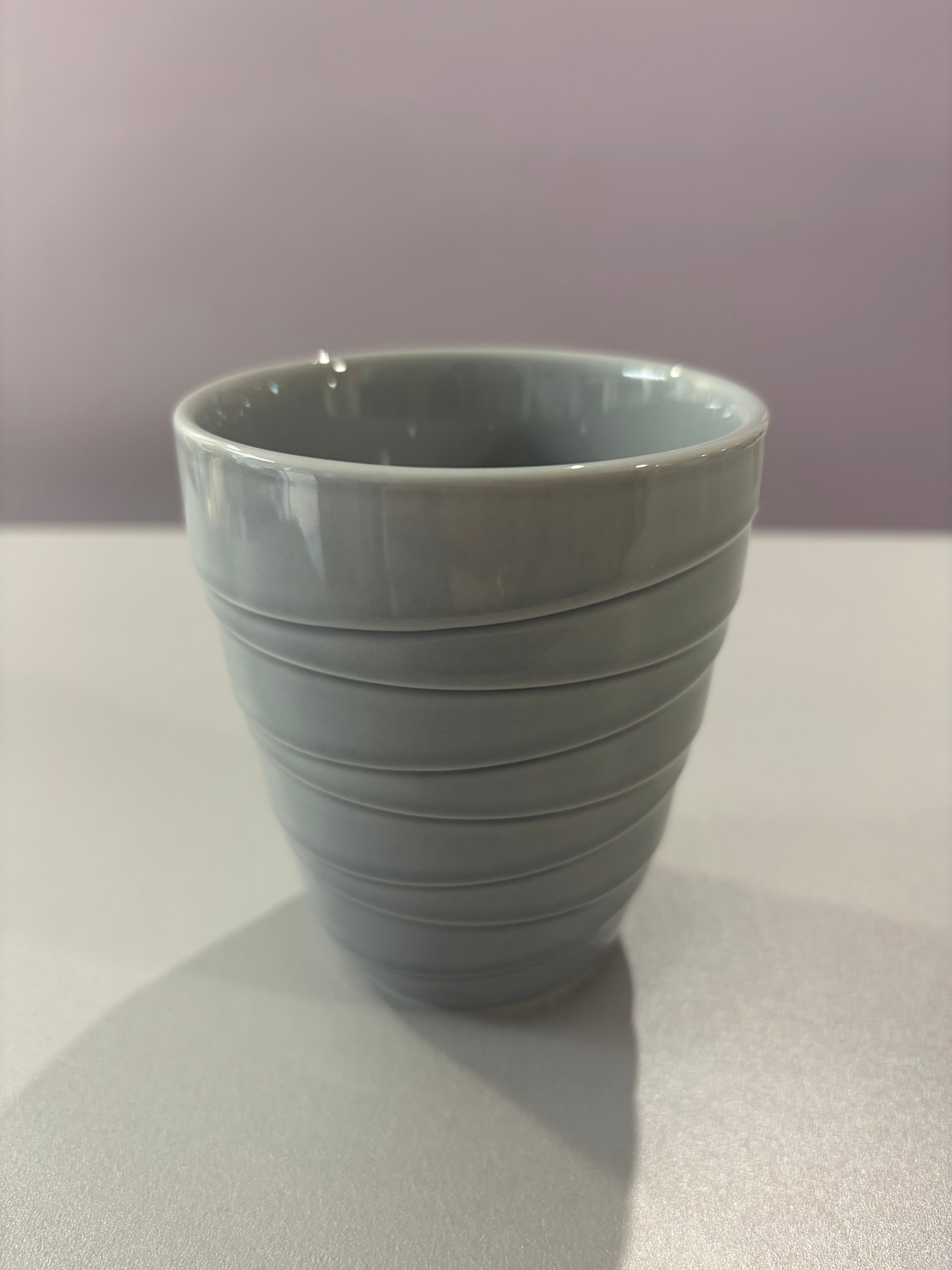 Mug en porcelaine (gris)