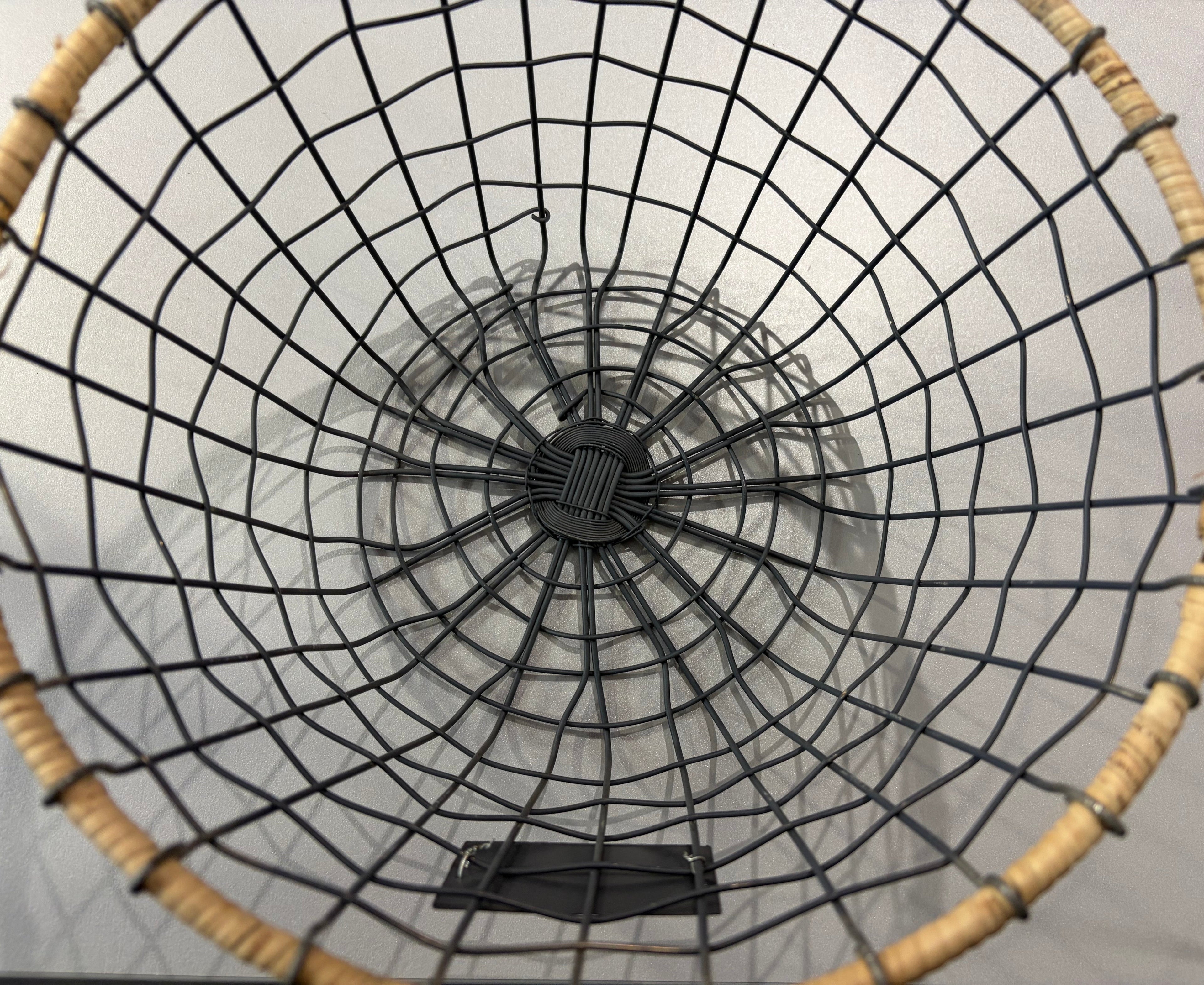 Panier en métal et fibre de bois - deux tailles disponibles
