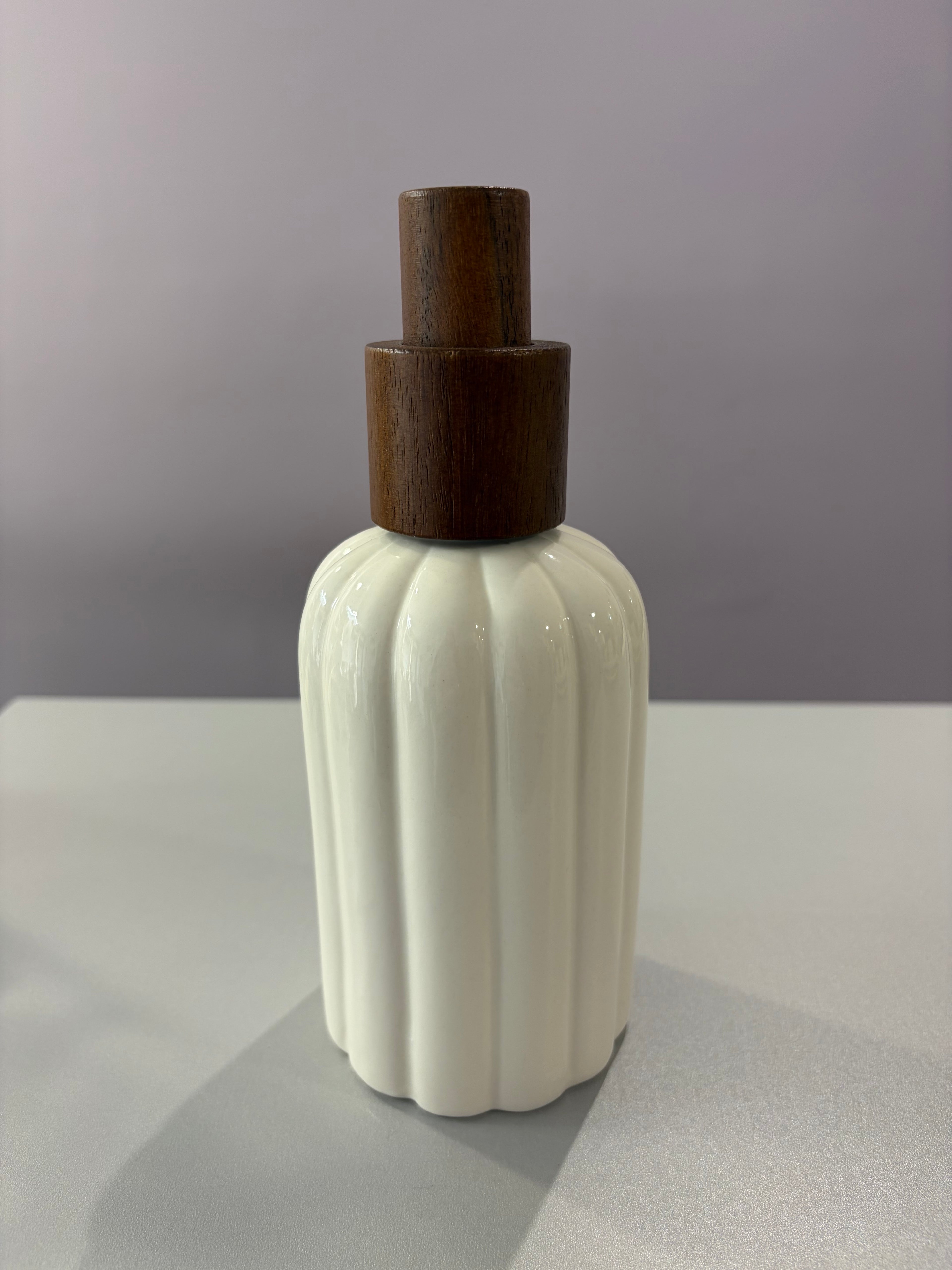 Distributeur à savon et pot à ustensiles « Oasis »