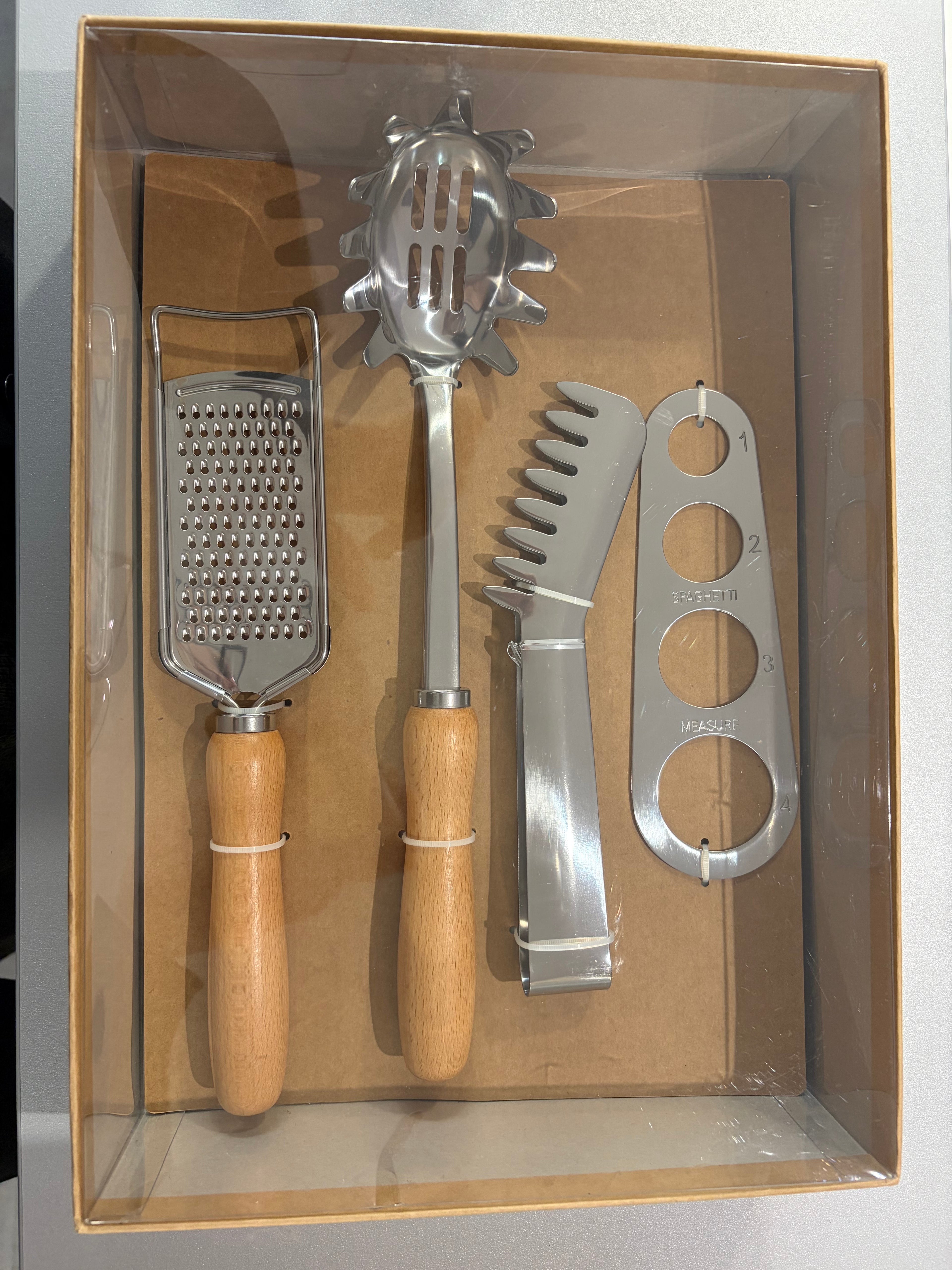 Set d’ustensiles à pâtes