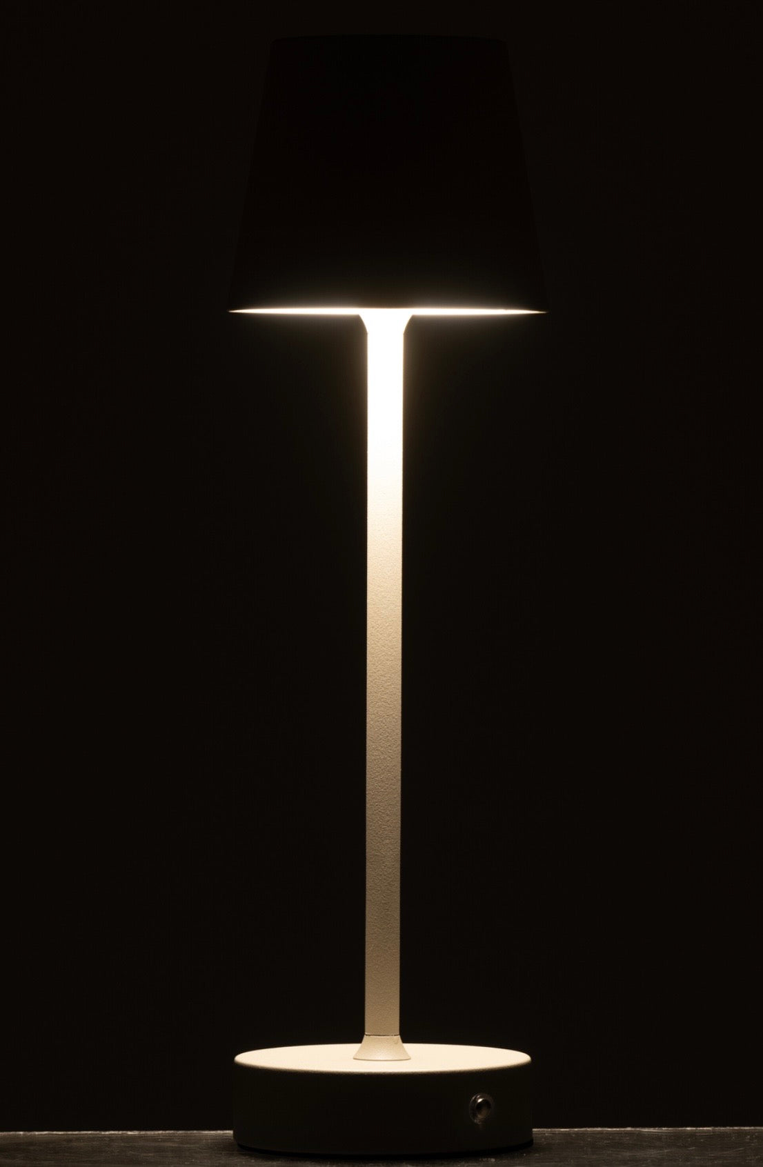 Lampe de table GOA - deux variantes disponibles