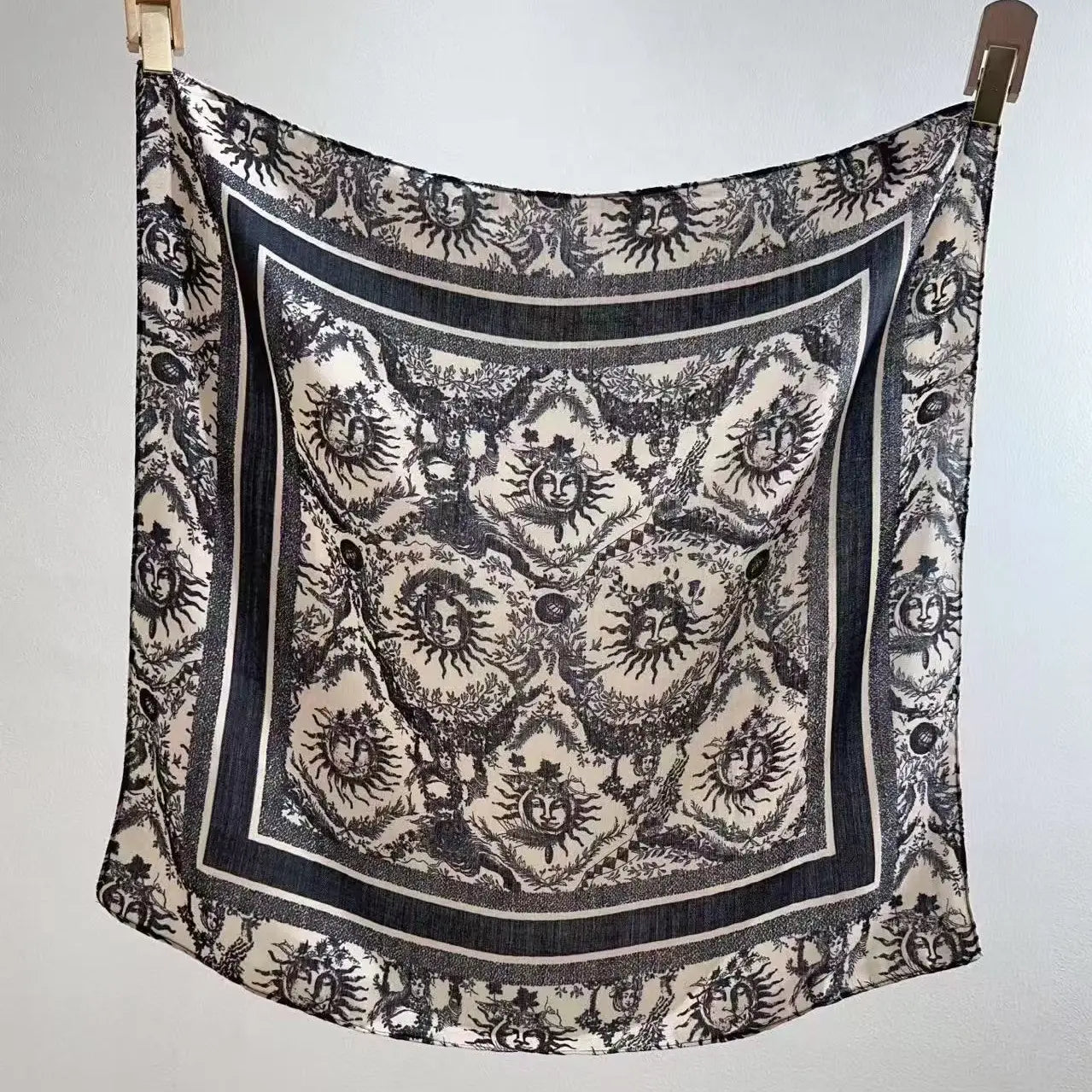 Foulard « Mystique »