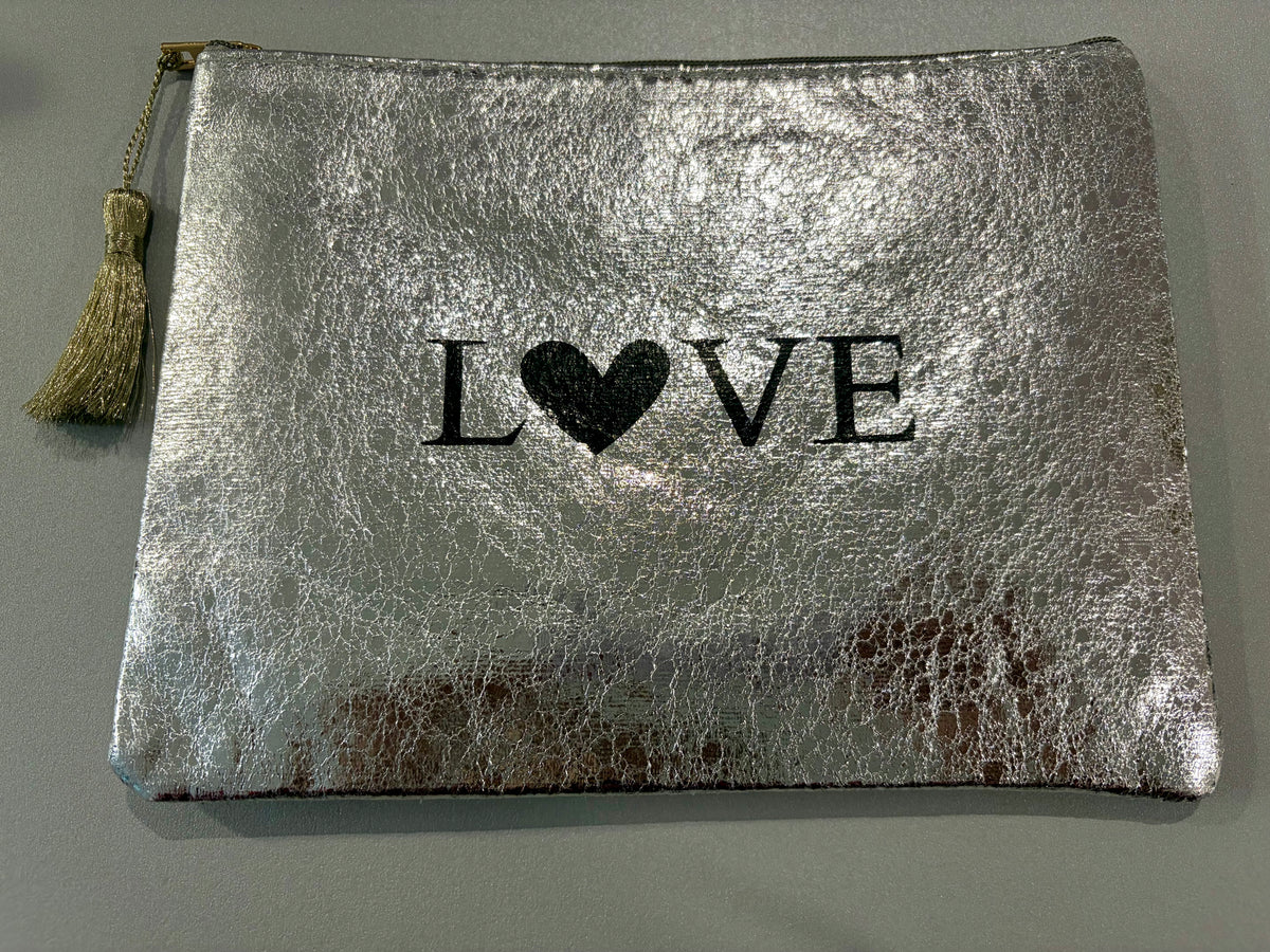 Pochette « Love » effet métallisé - Or ou Argent