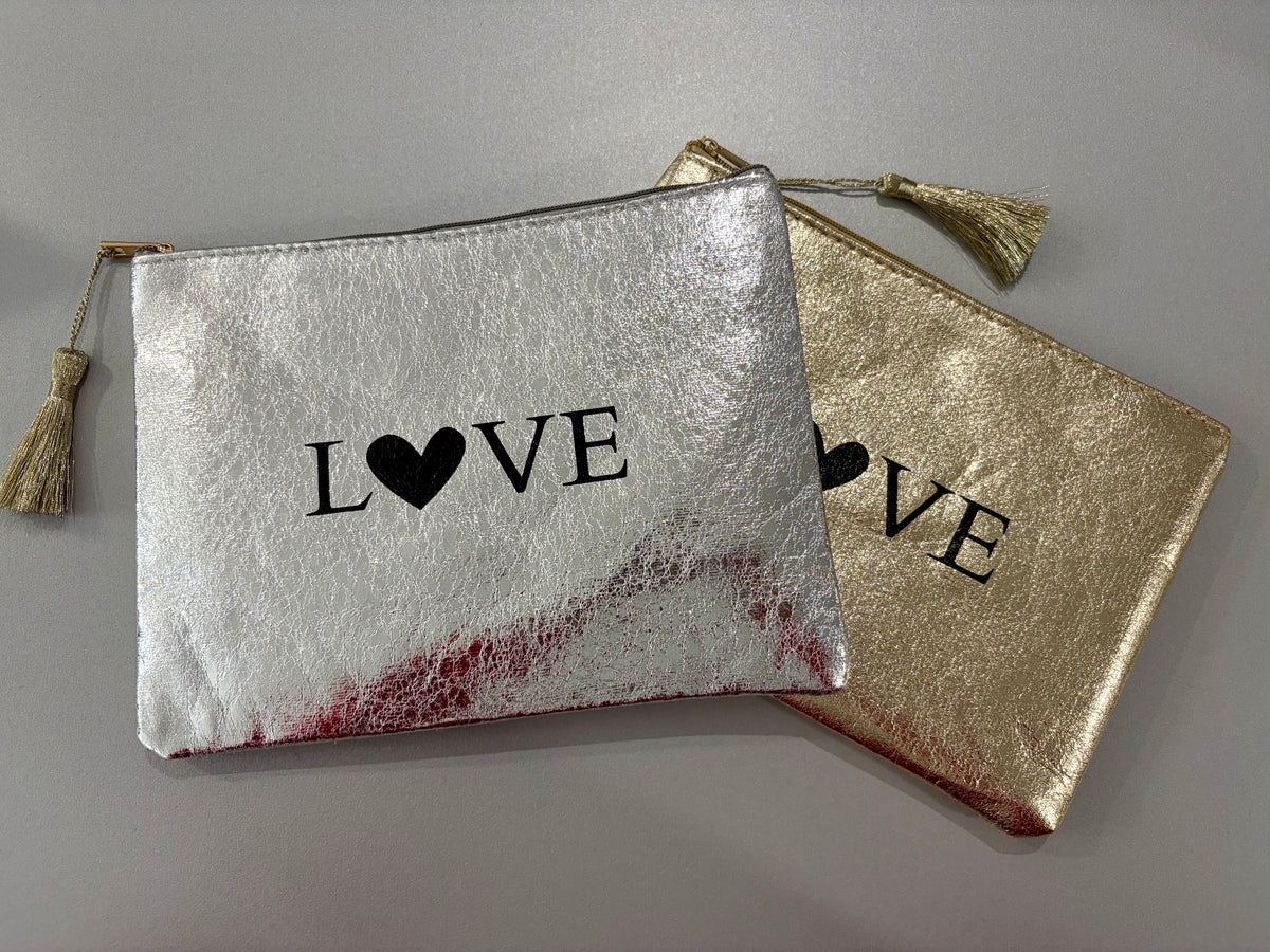 Pochette « Love » effet métallisé - Or ou Argent
