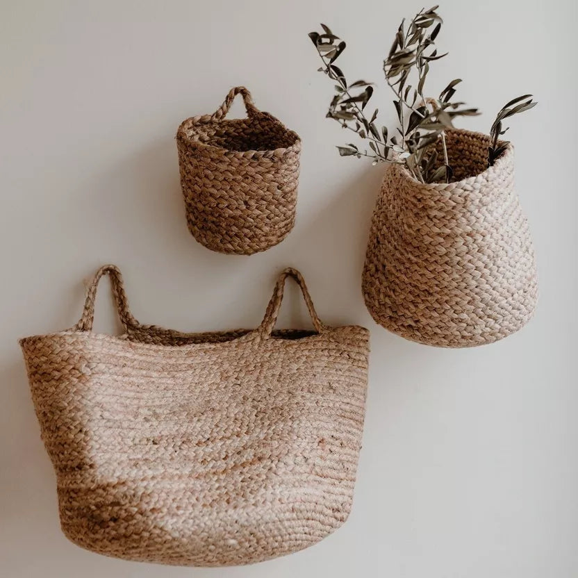Petit panier en jute - à poser ou à suspendre