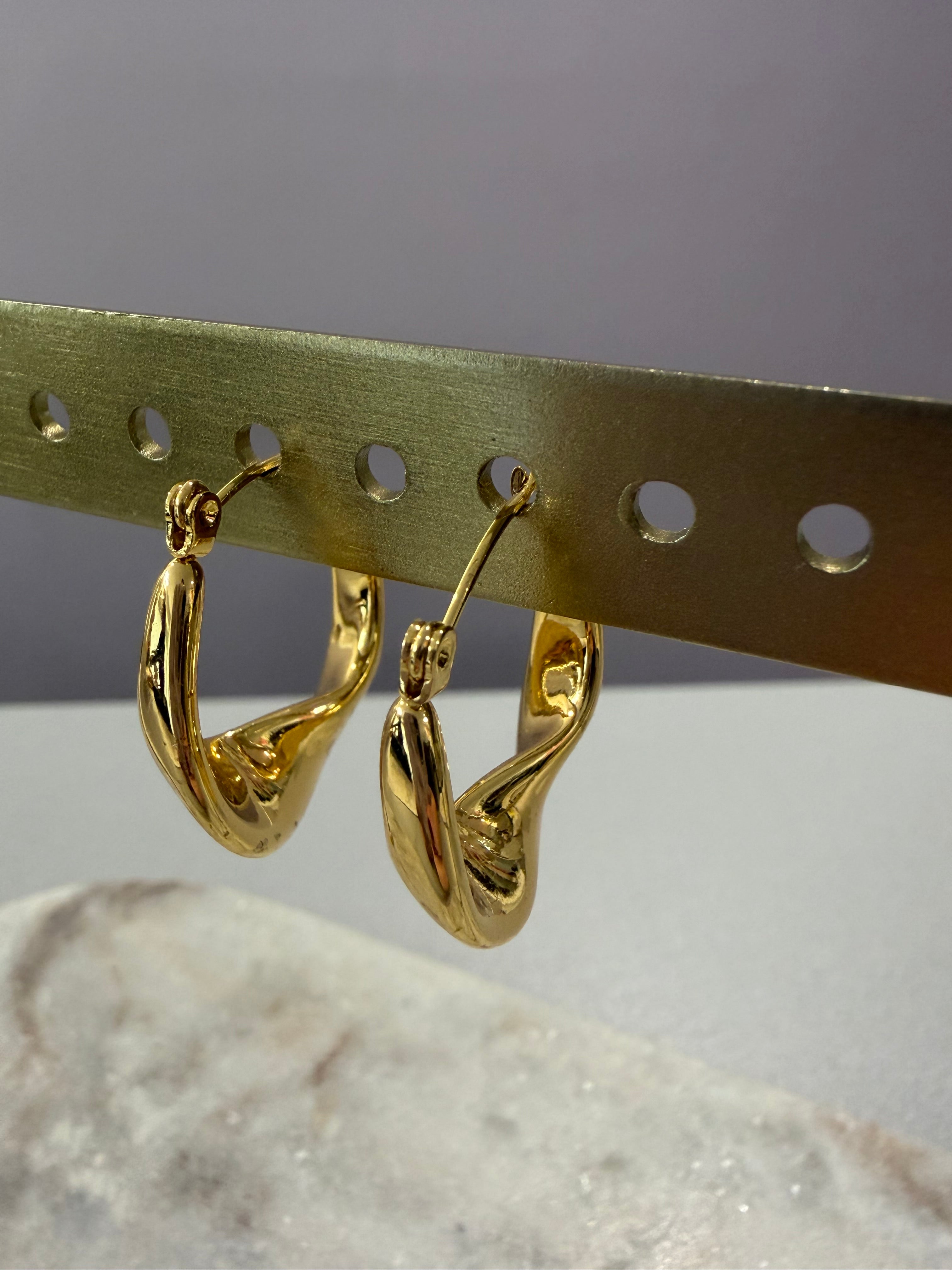 Boucles d’oreilles ondulés