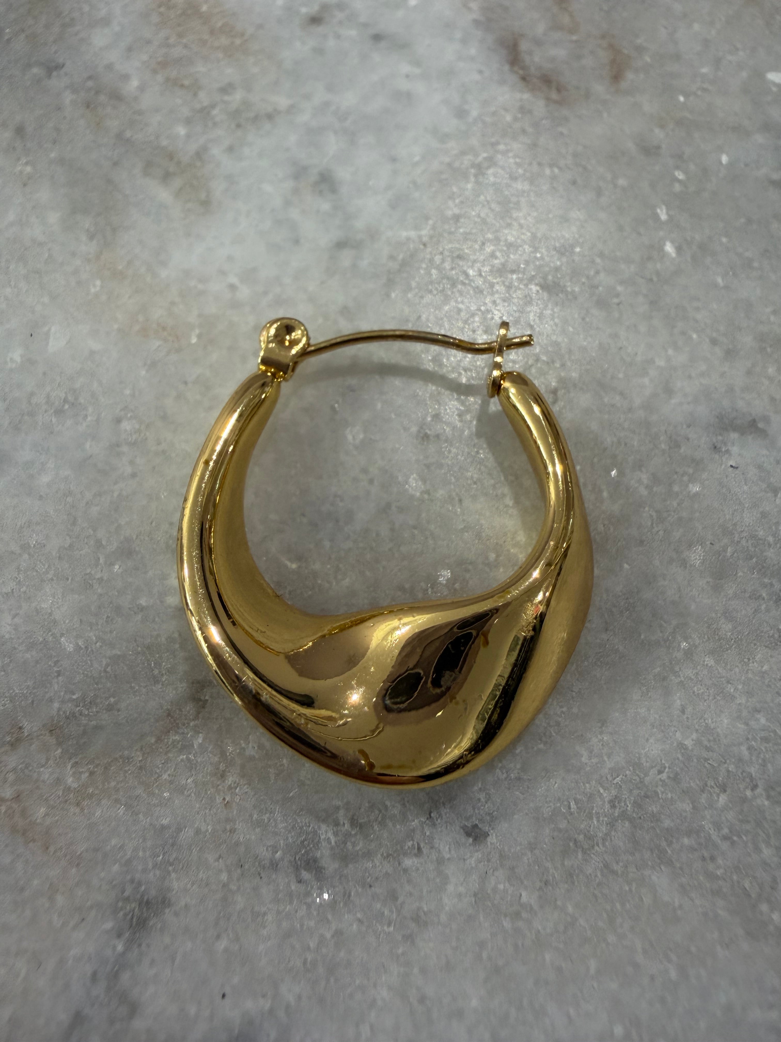 Boucles d’oreilles ondulés