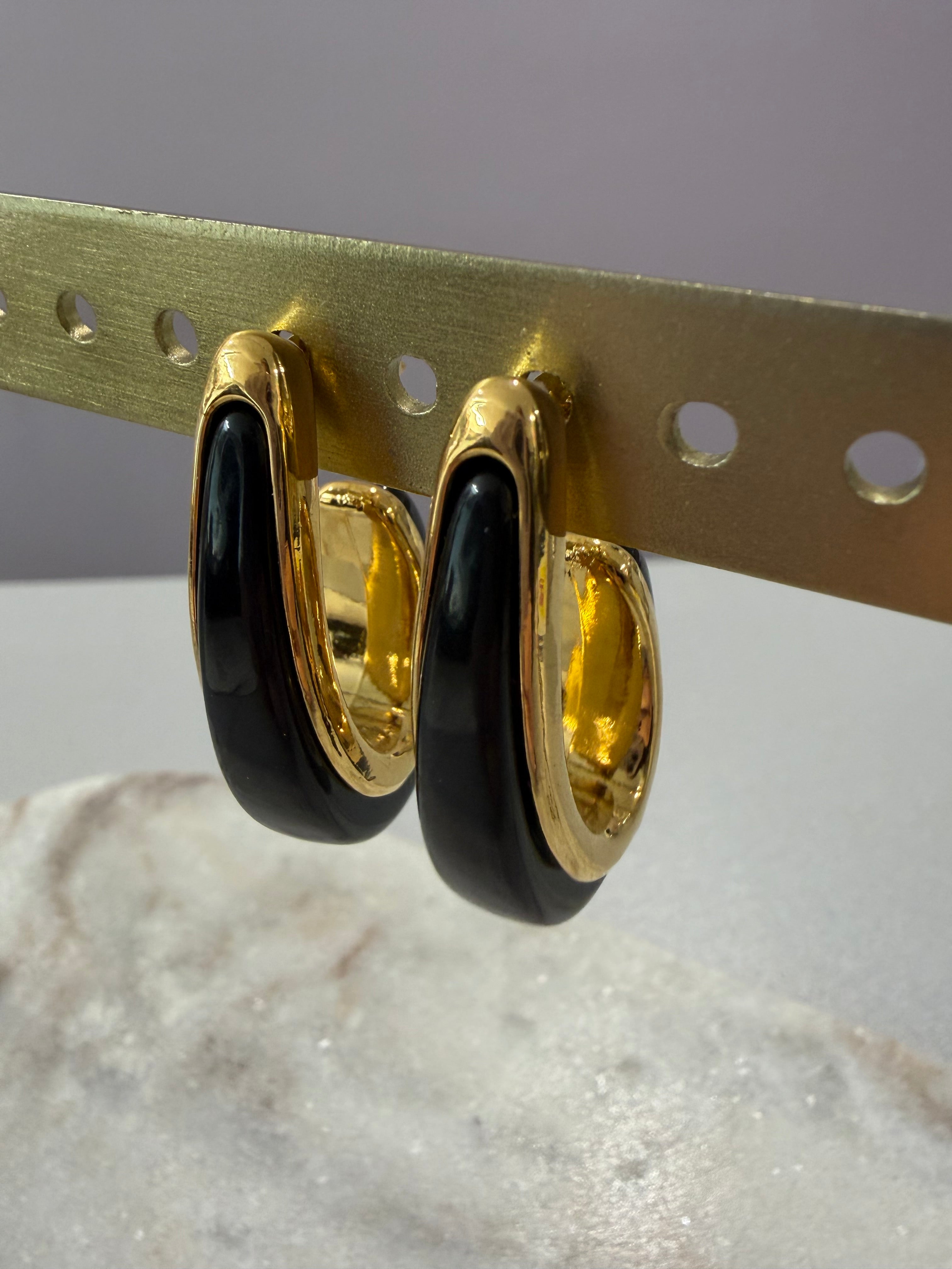 Boucles d’oreilles chic et élégante - noir