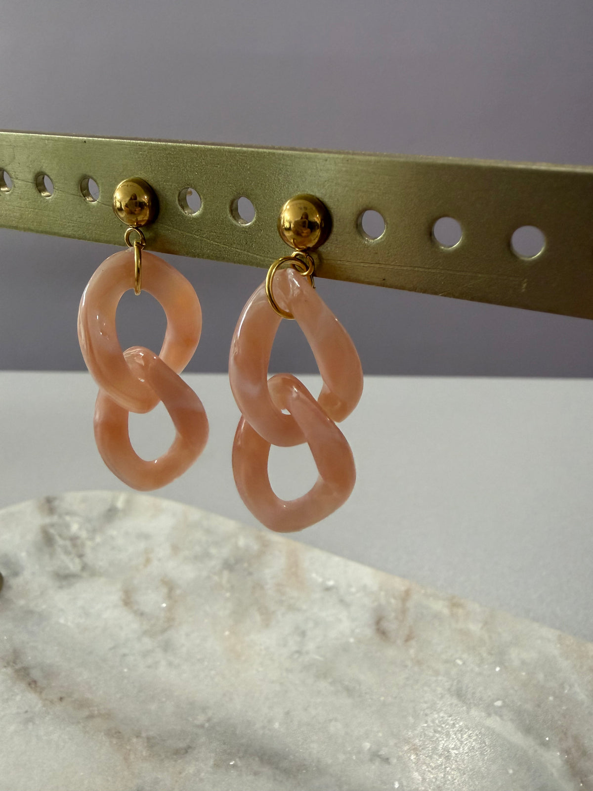 Boucles d’oreilles à maillons « Vintage » - rose marbré