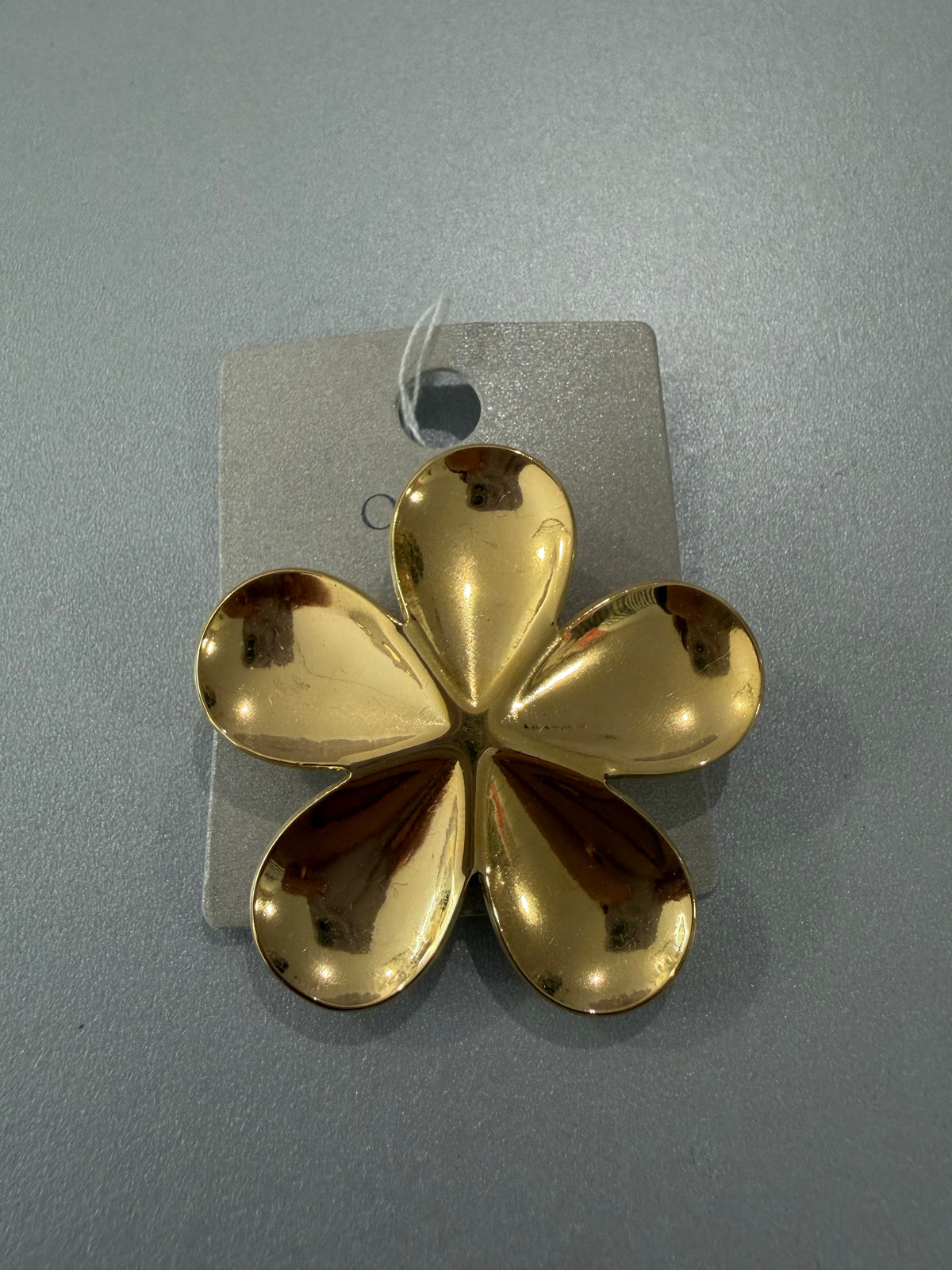 Broche « Amuki » - doré